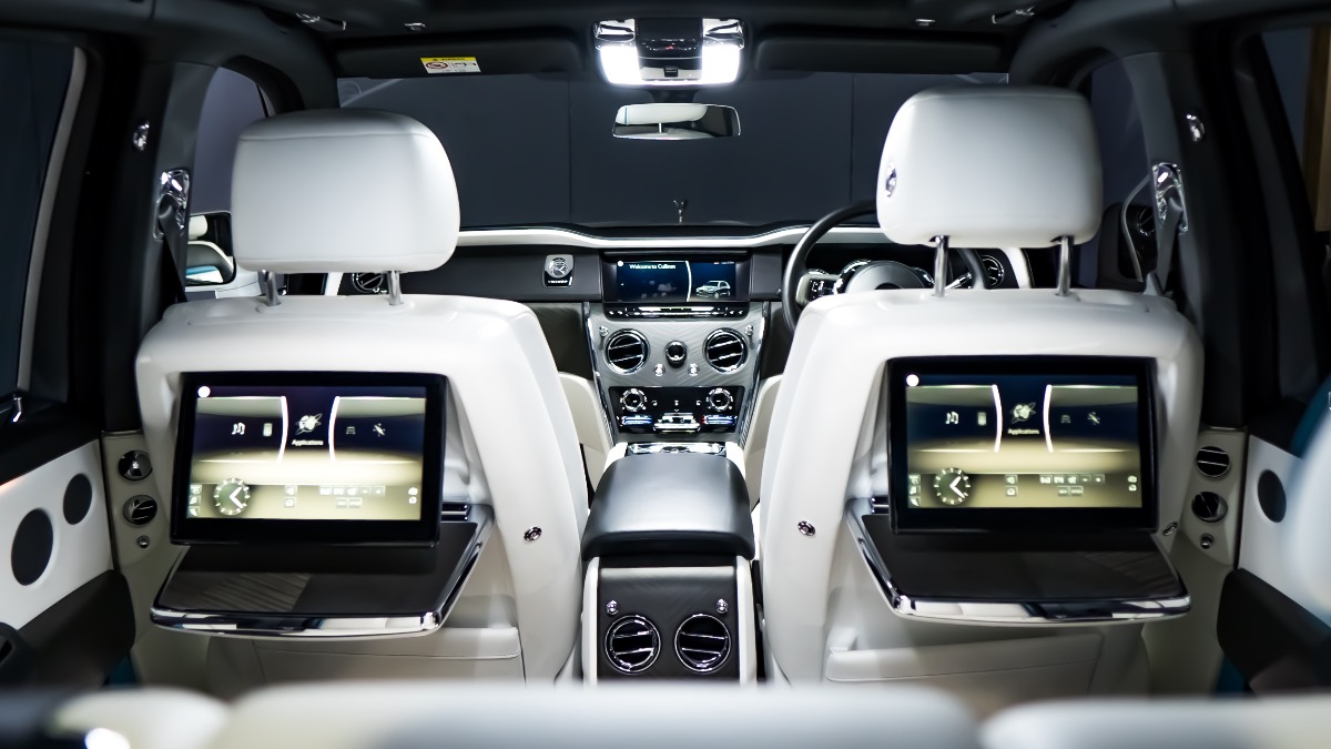 2021 Rolls-Royce Cullinan Image 11